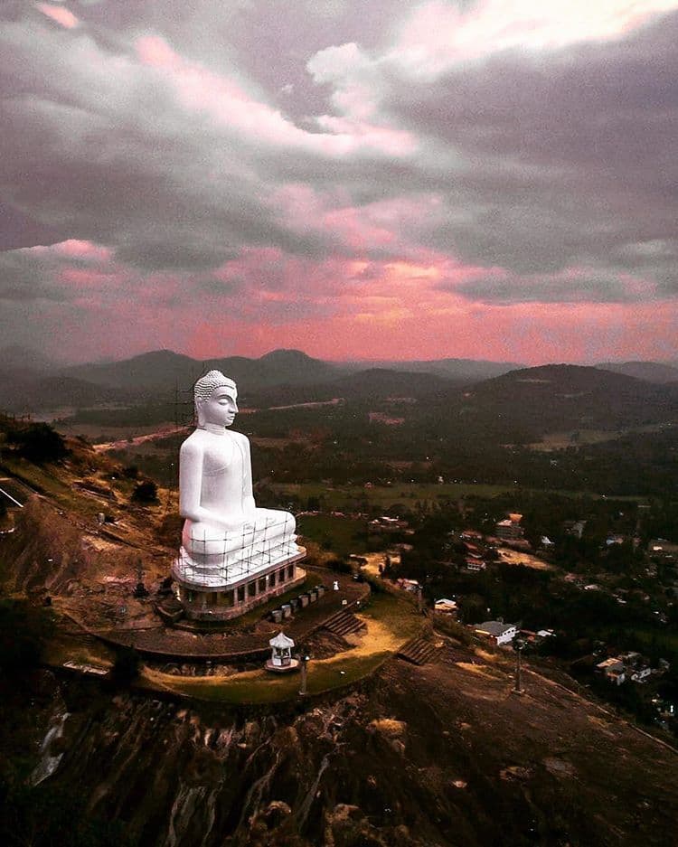 Buddha statue 