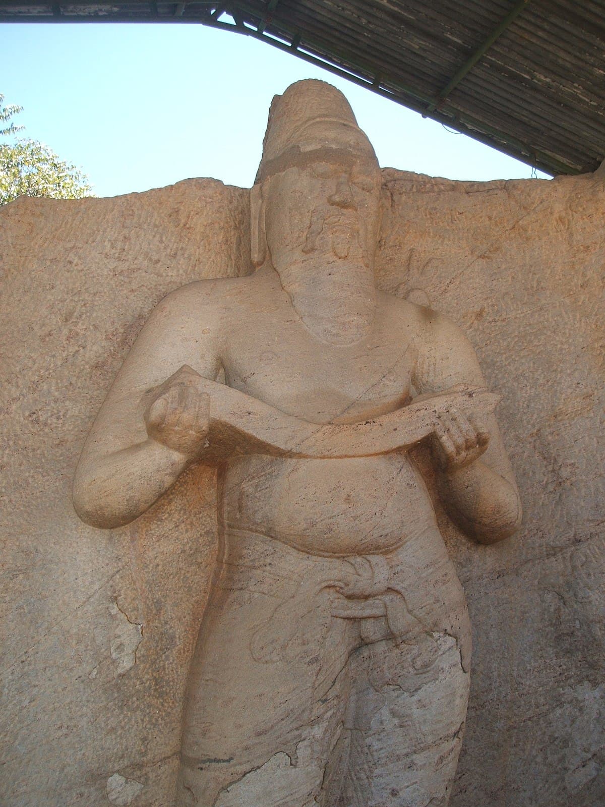 King Parakramabaru statue